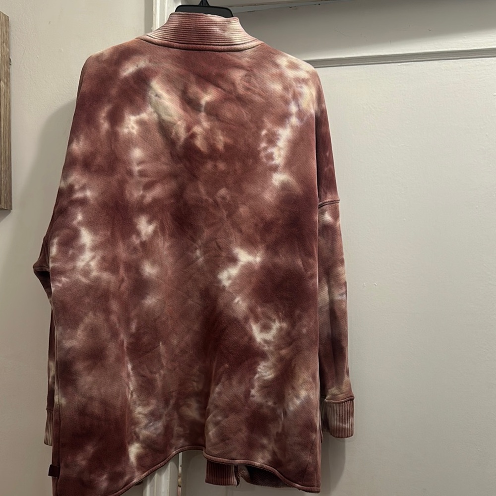 JoyLab Burgundy Tie-Dye Teddy Sweater- Preloved - Picture 5 of 7